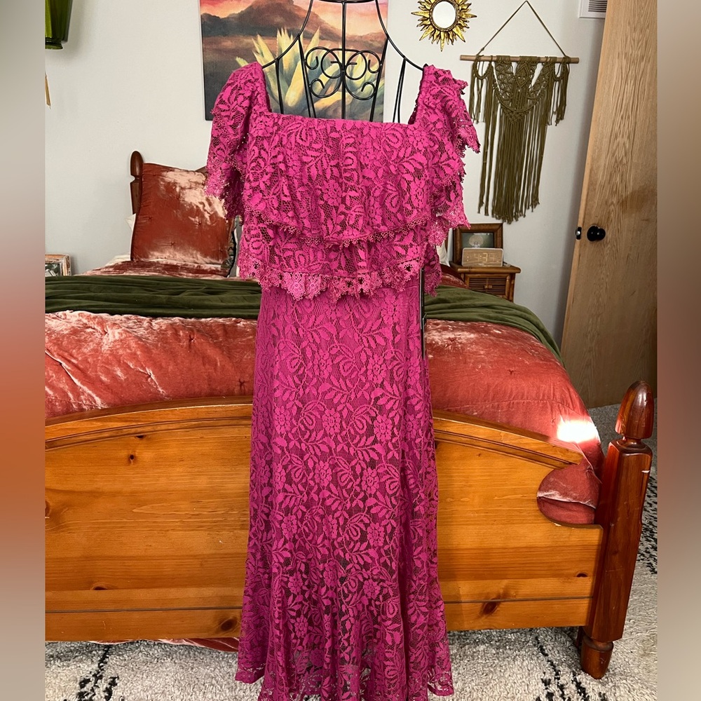 Lulus lace dress